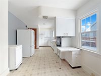 727 East Garden Street, Freeport, IL 61032