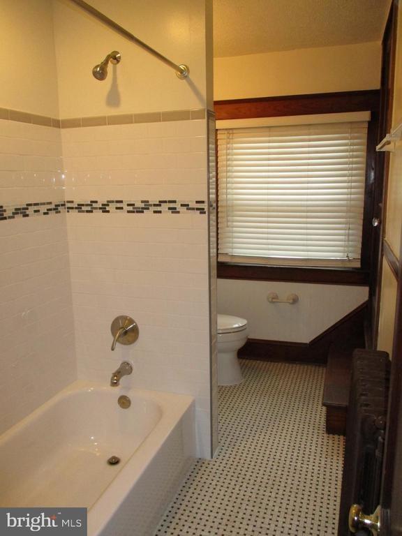 5635 Oregon Avenue, Halethorpe, MD 21227