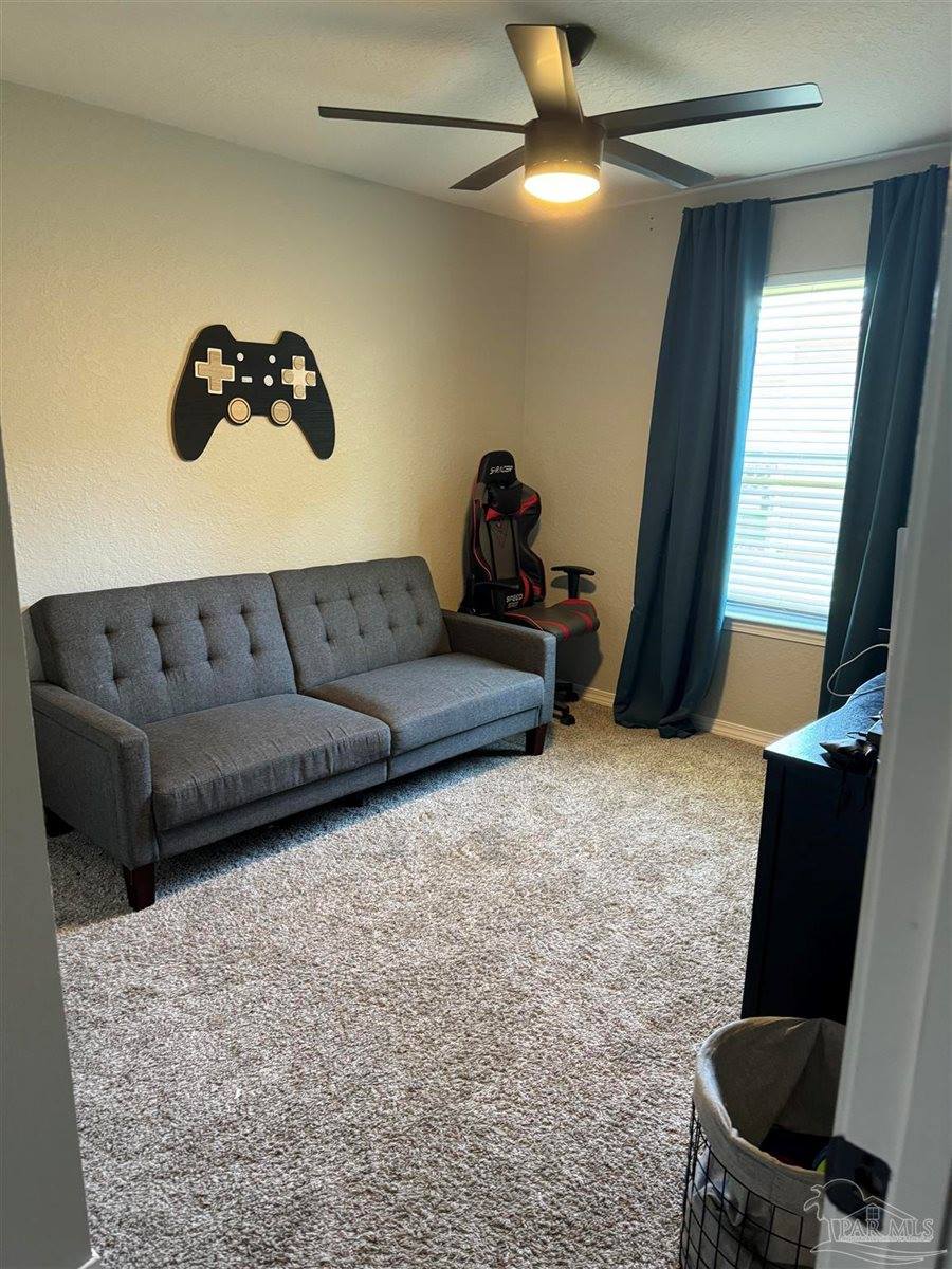 5710 Peach Dr, Milton, FL 32571