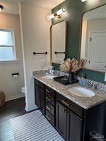 5710 Peach Dr, Milton, FL 32571