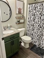 5710 Peach Dr, Milton, FL 32571