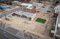 702 Main St, Winfield, KS 67156