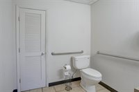 702 Main St, Winfield, KS 67156