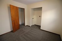 604 10th ST NE, Minot, ND 58703