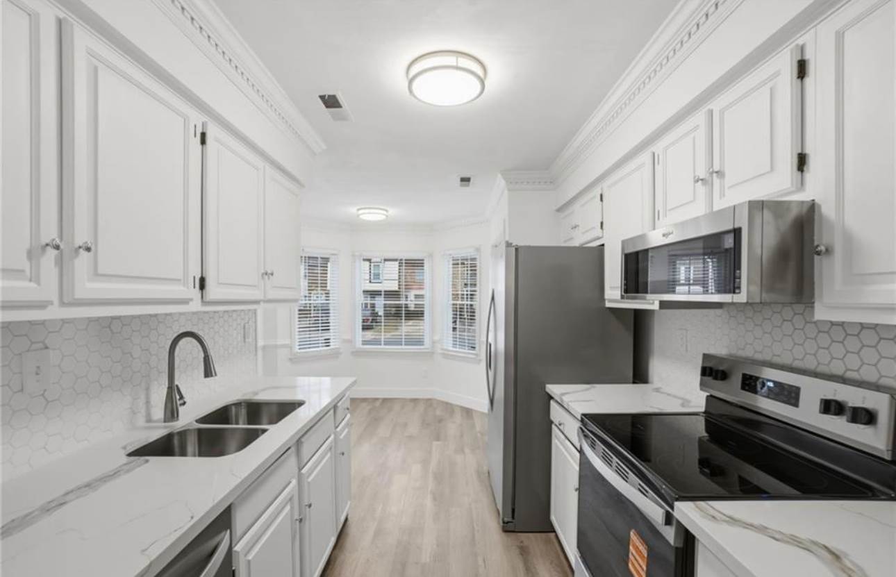 2021 Candlelight Drive, Chesapeake, VA 23325