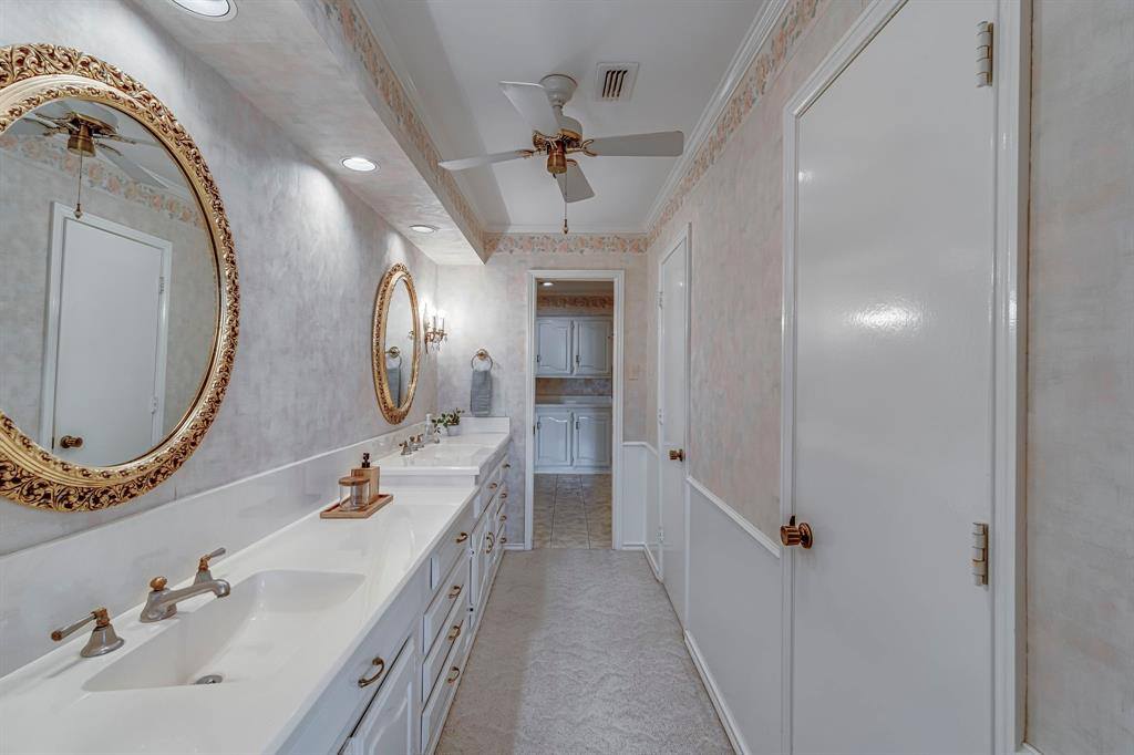 529 North Grand Avenue, Waxahachie, TX 75165