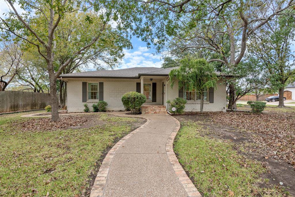 529 North Grand Avenue, Waxahachie, TX 75165