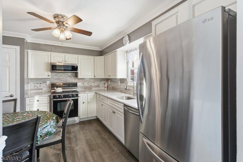 108 Windsor Ct, Hillsborough Township, NJ 08844