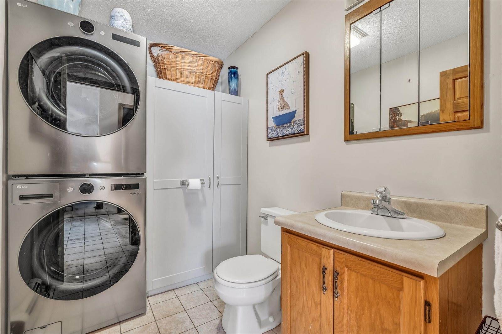 59 Kidder Hill Road, Holden, ME 04429