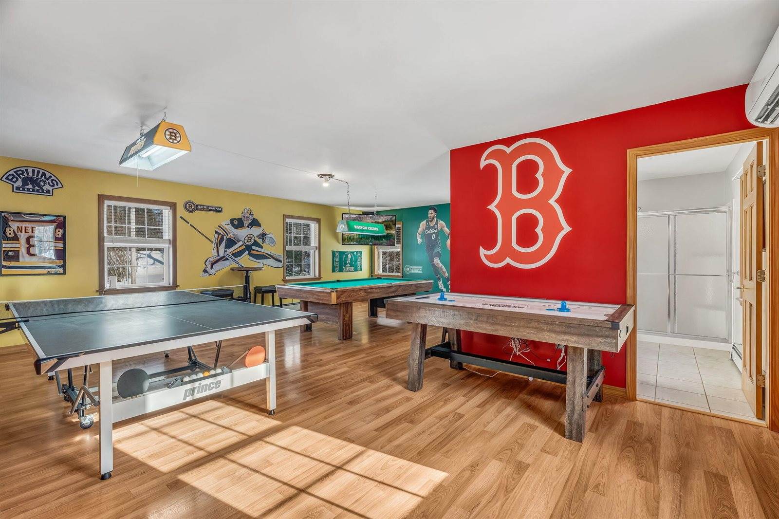 59 Kidder Hill Road, Holden, ME 04429