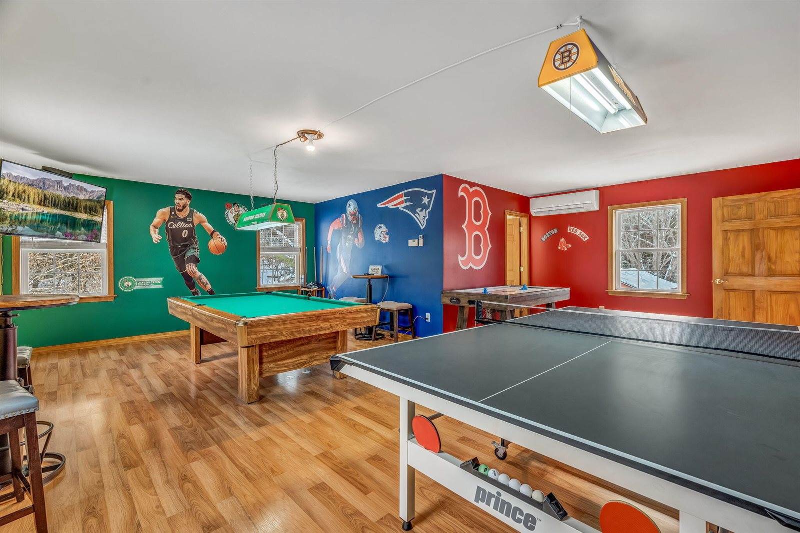 59 Kidder Hill Road, Holden, ME 04429