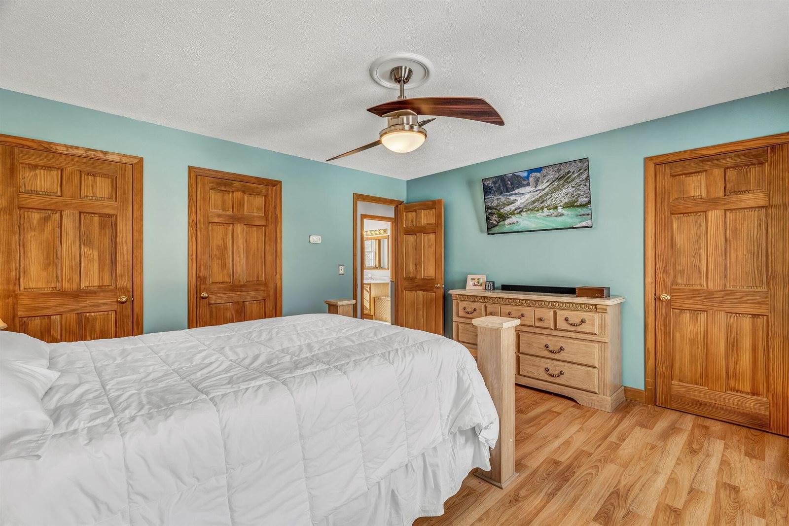 59 Kidder Hill Road, Holden, ME 04429