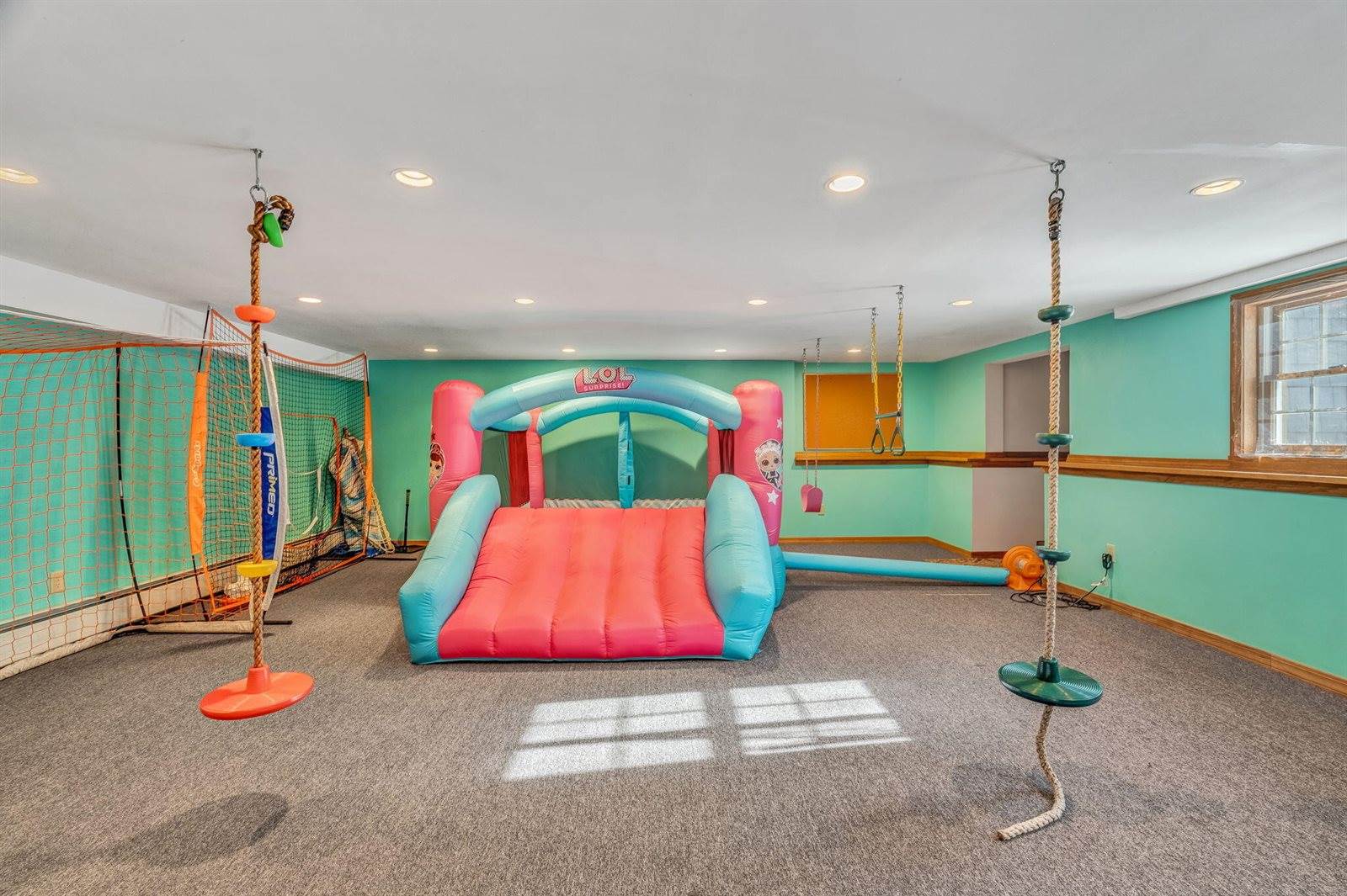 59 Kidder Hill Road, Holden, ME 04429