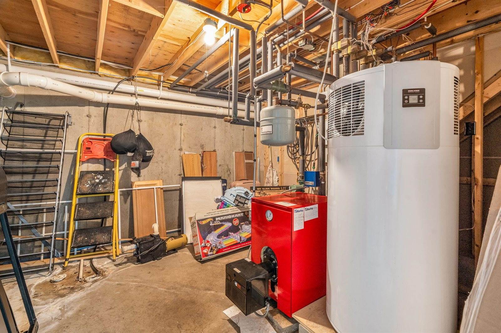 59 Kidder Hill Road, Holden, ME 04429