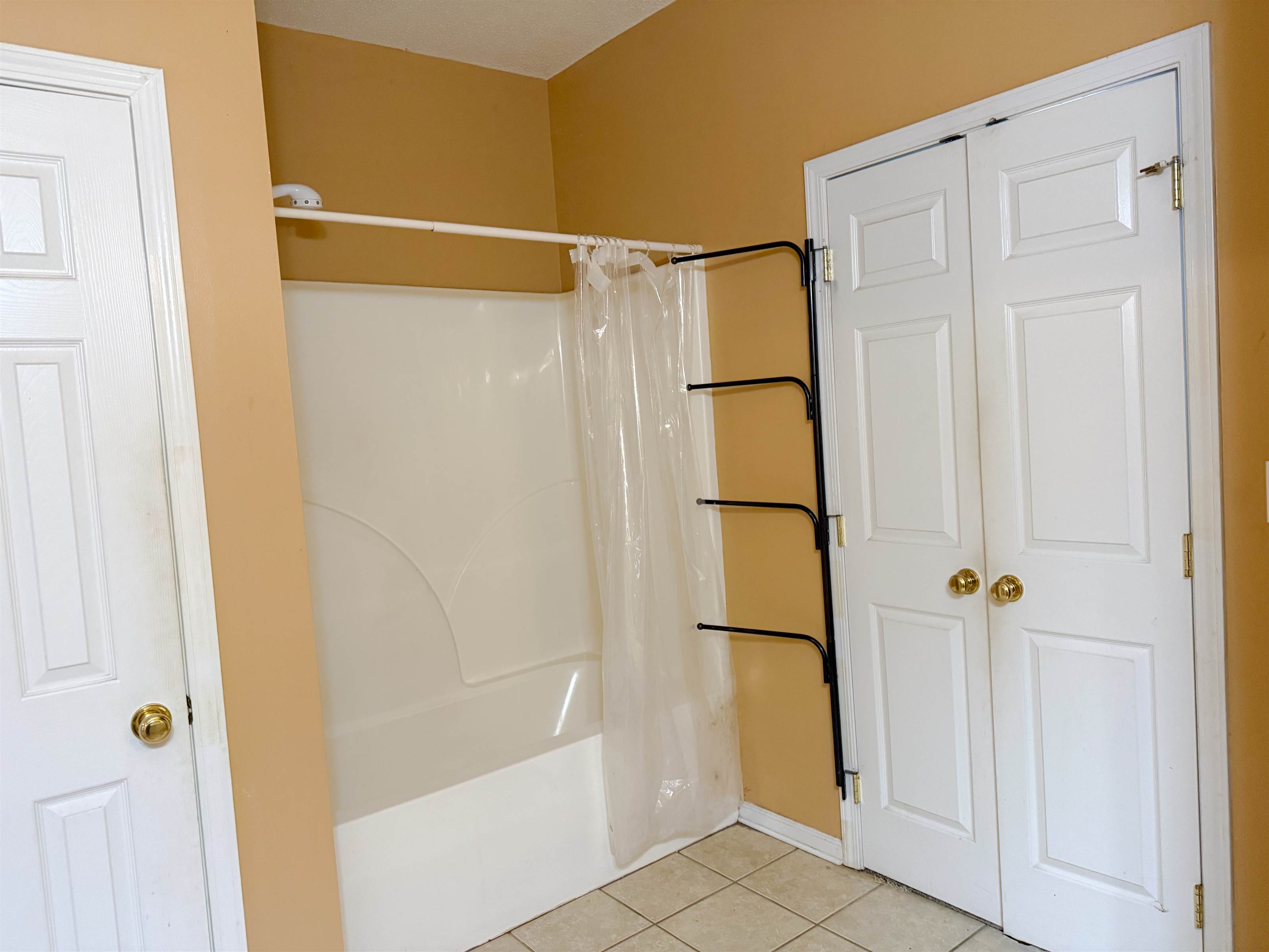 6535 Covington Villas Dr, Tuscaloosa, AL 35405