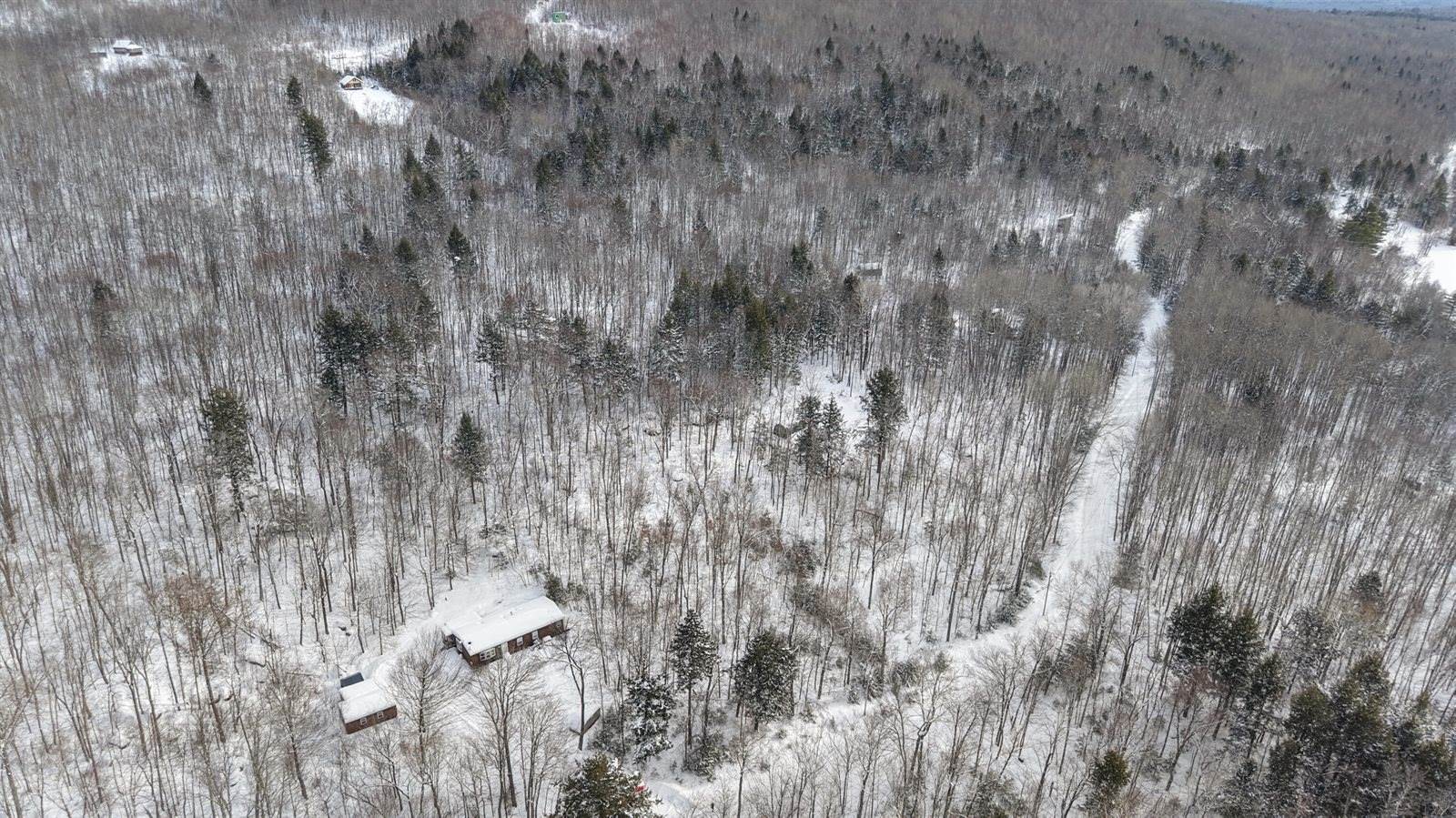 M30C L28 Pond Road, Saint Albans, ME 04971