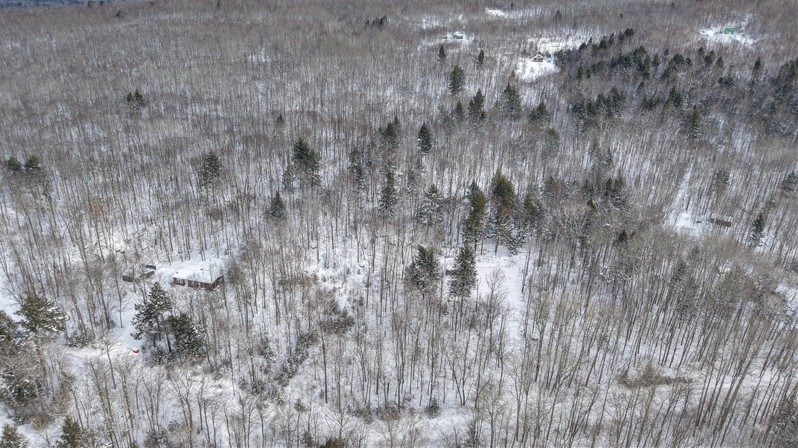 M30C L28 Pond Road, Saint Albans, ME 04971