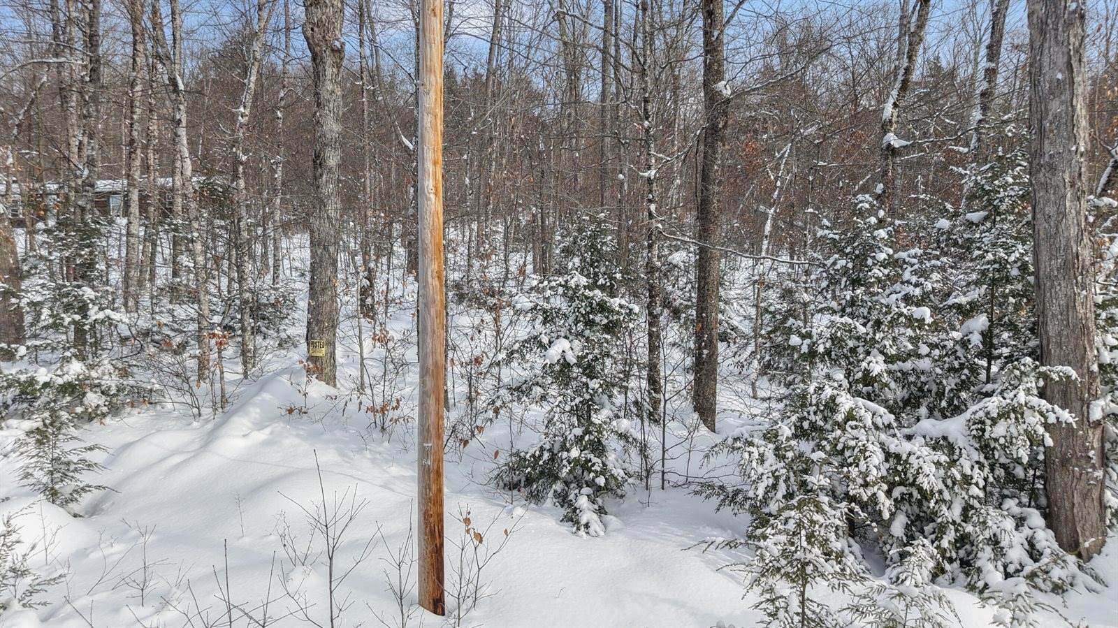 M30C L28 Pond Road, Saint Albans, ME 04971