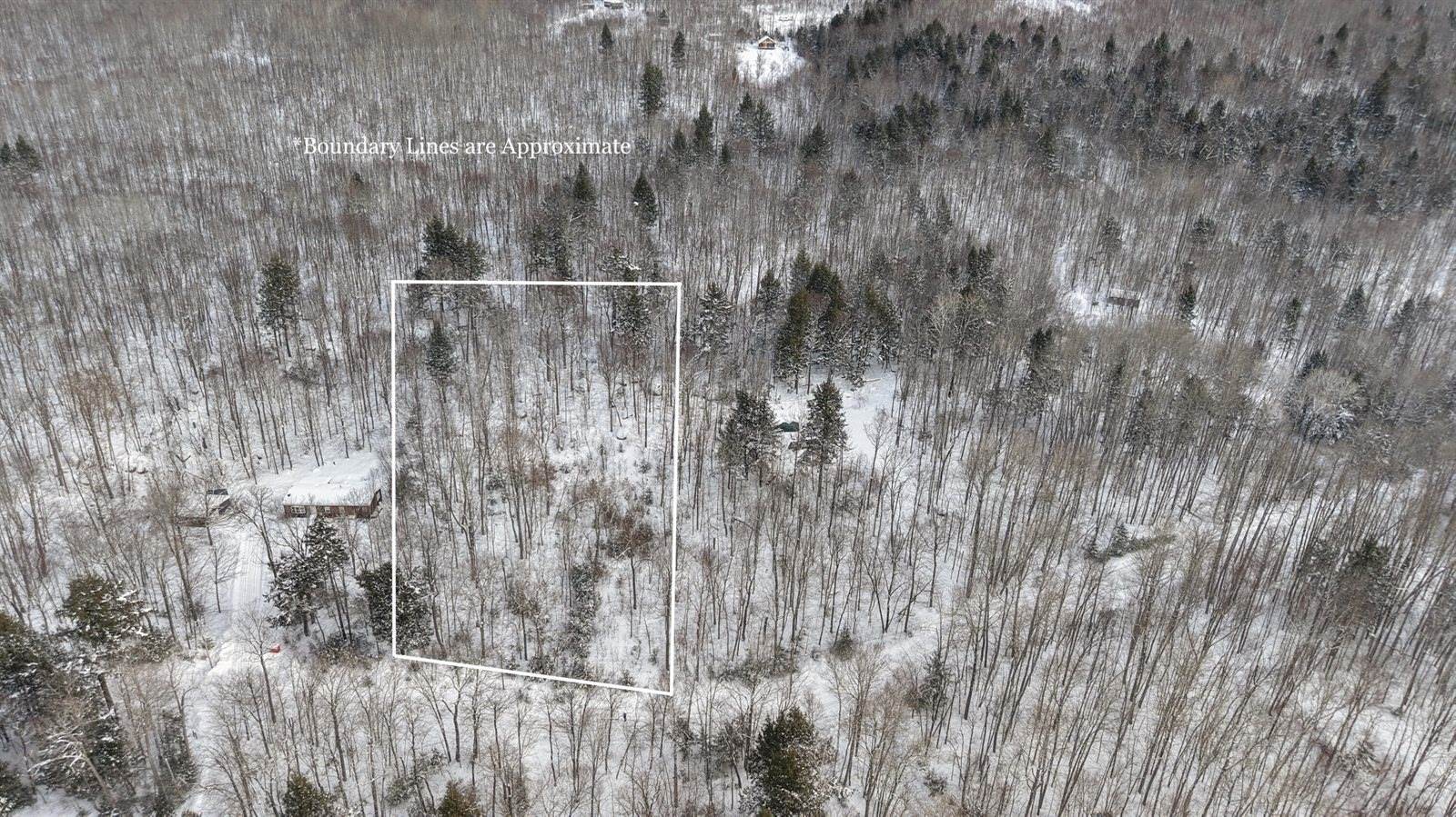 M30C L28 Pond Road, Saint Albans, ME 04971