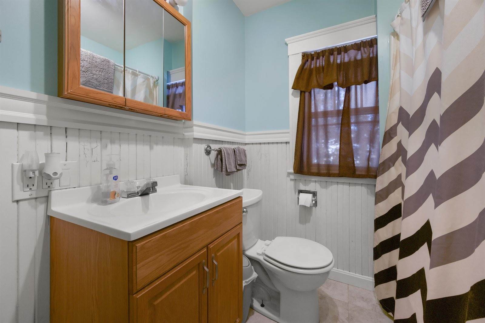 119 Commercial Street, Hartland, ME 04943