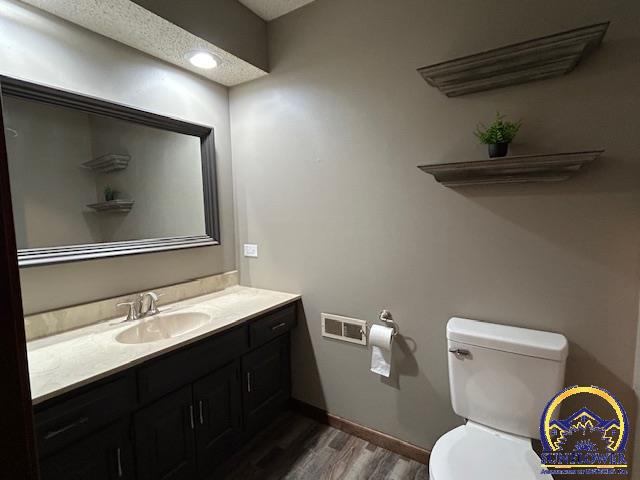 3855 SW Gamwell RD, Topeka, KS 66610