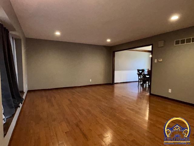 3855 SW Gamwell RD, Topeka, KS 66610