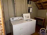 3855 SW Gamwell RD, Topeka, KS 66610