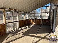 3855 SW Gamwell RD, Topeka, KS 66610