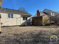3855 SW Gamwell RD, Topeka, KS 66610