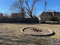 3855 SW Gamwell RD, Topeka, KS 66610