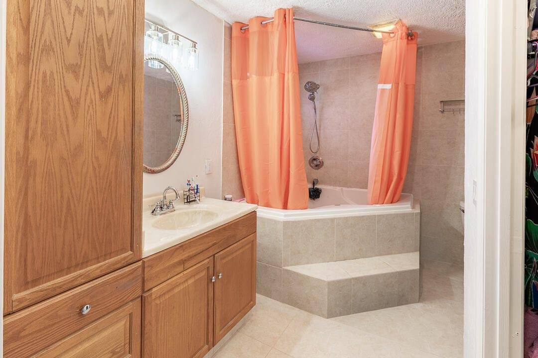 418 SE Langfield Avenue, Port Saint Lucie, FL 34984