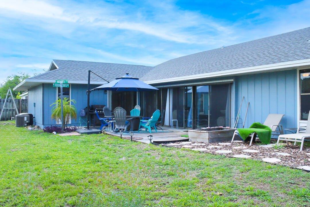 418 SE Langfield Avenue, Port Saint Lucie, FL 34984