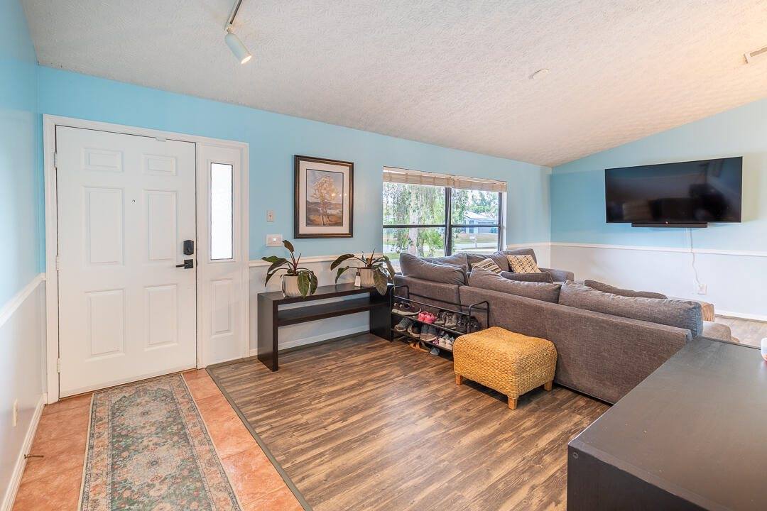 418 SE Langfield Avenue, Port Saint Lucie, FL 34984