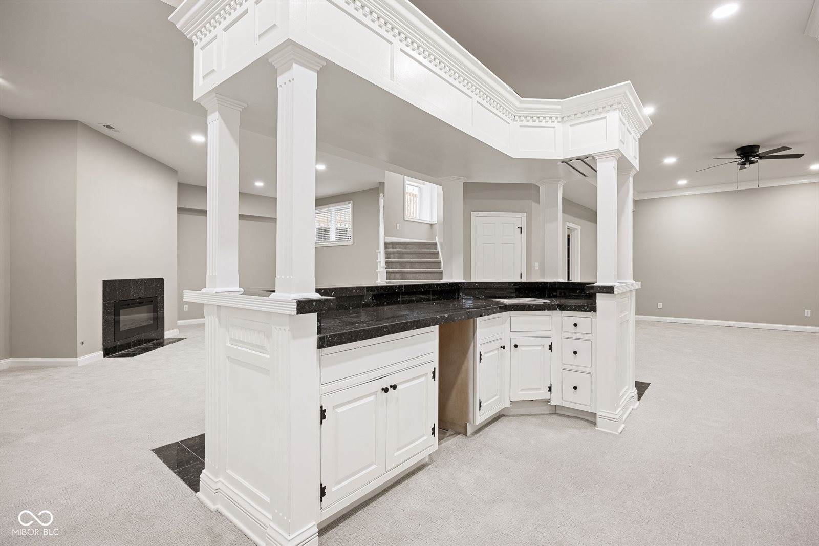 15 South Creedmoor Way, Anderson, IN 46011