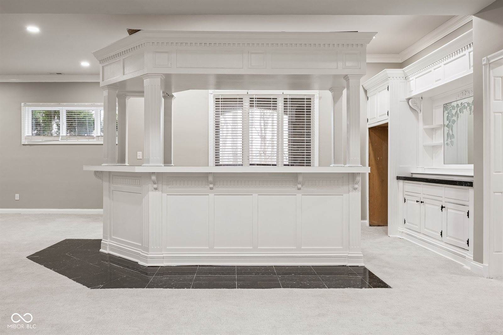 15 South Creedmoor Way, Anderson, IN 46011