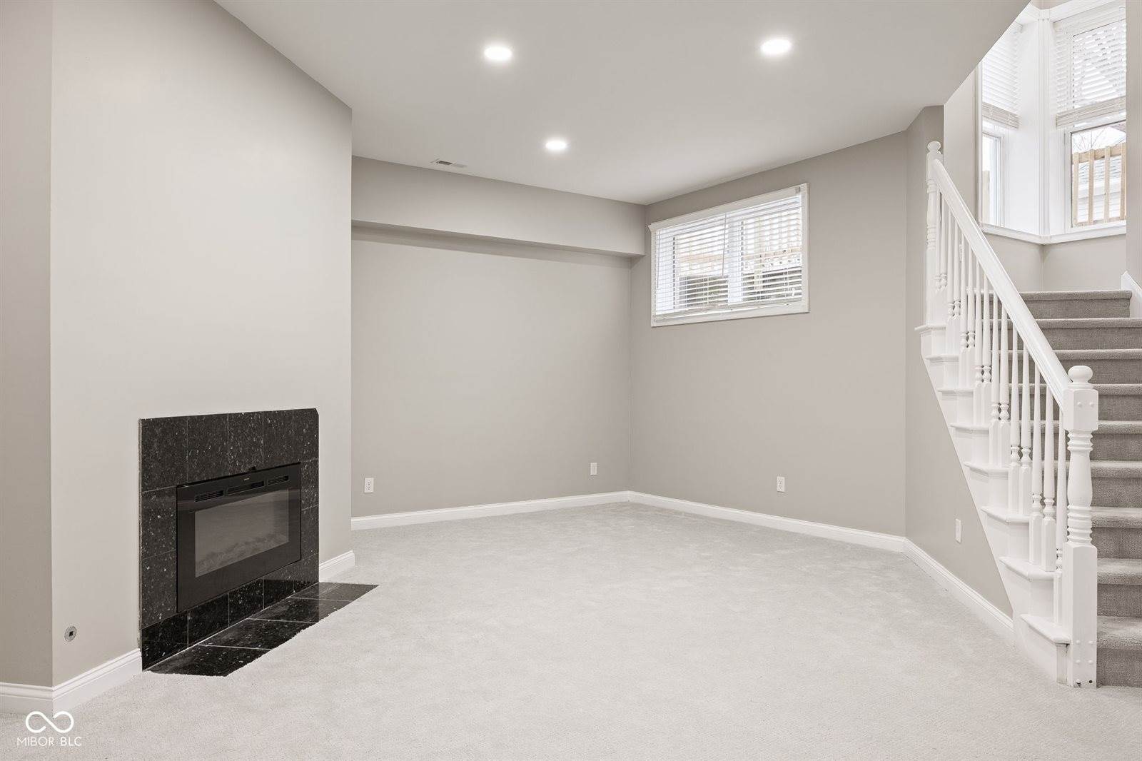 15 South Creedmoor Way, Anderson, IN 46011