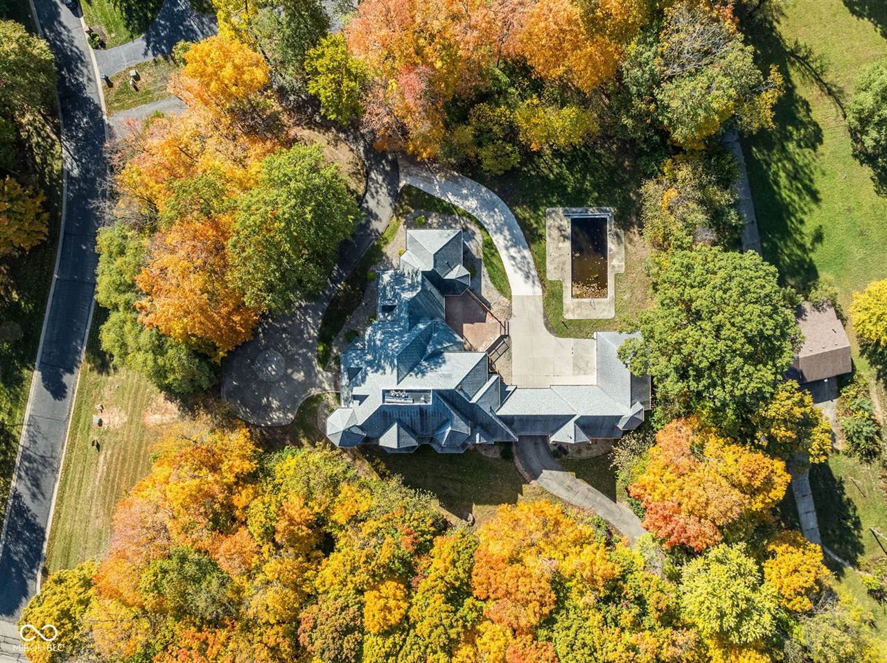 15 South Creedmoor Way, Anderson, IN 46011