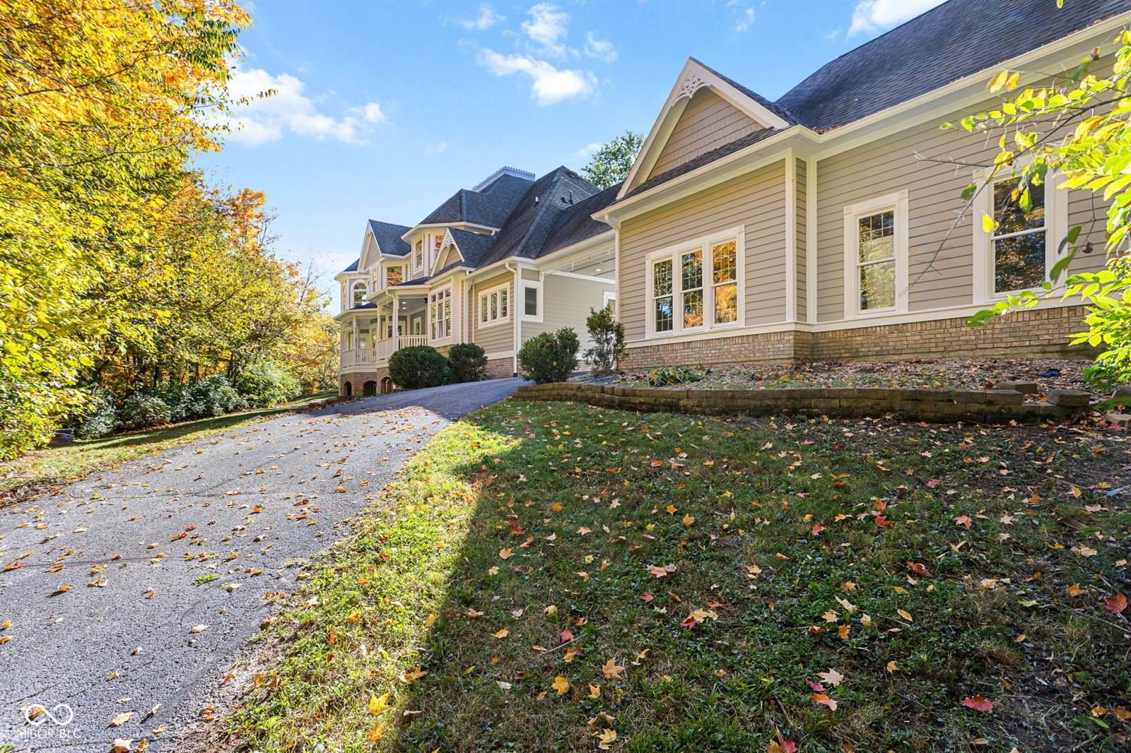 15 South Creedmoor Way, Anderson, IN 46011