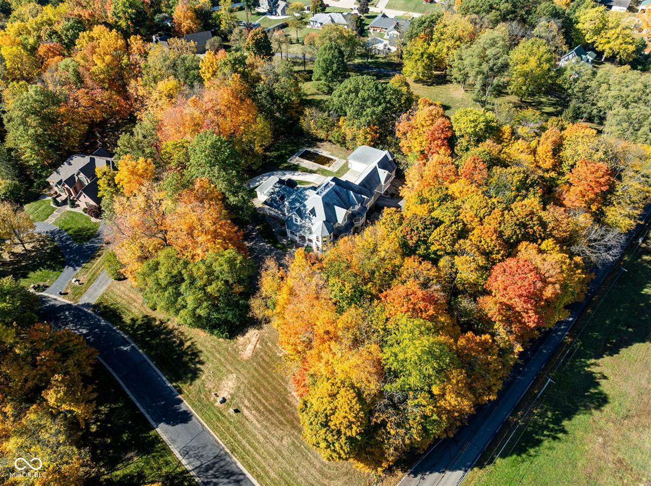 15 South Creedmoor Way, Anderson, IN 46011