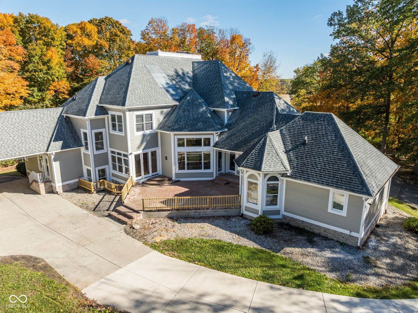 15 South Creedmoor Way, Anderson, IN 46011