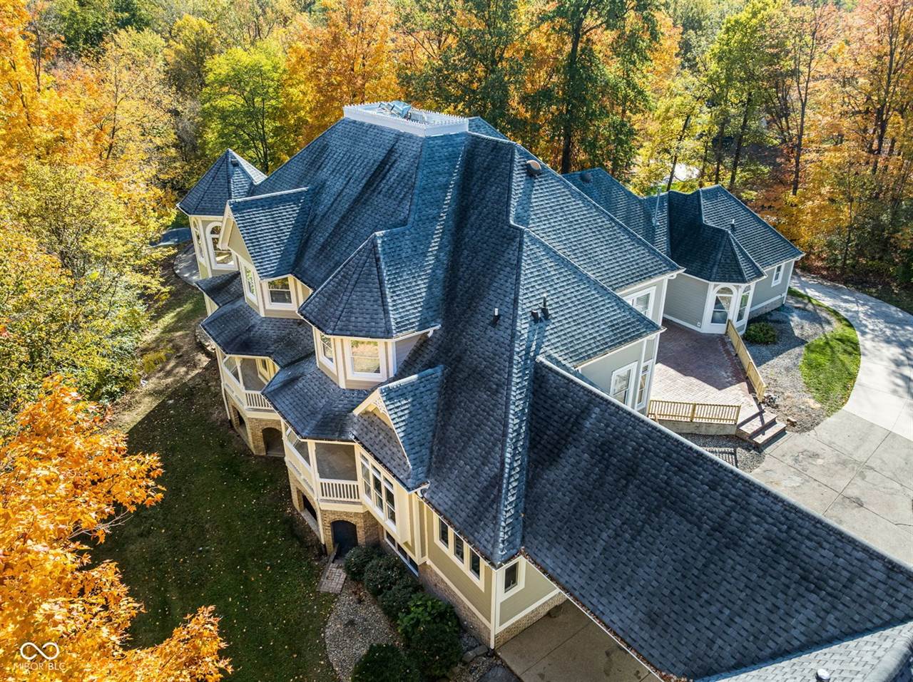 15 South Creedmoor Way, Anderson, IN 46011