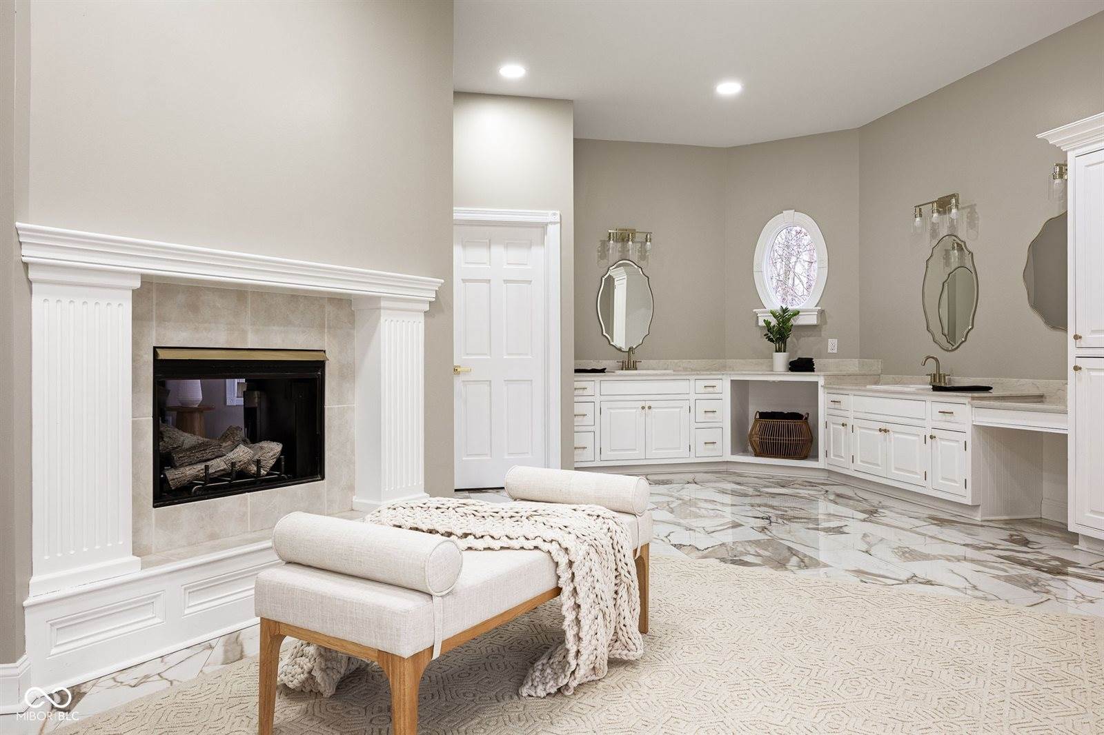 15 South Creedmoor Way, Anderson, IN 46011