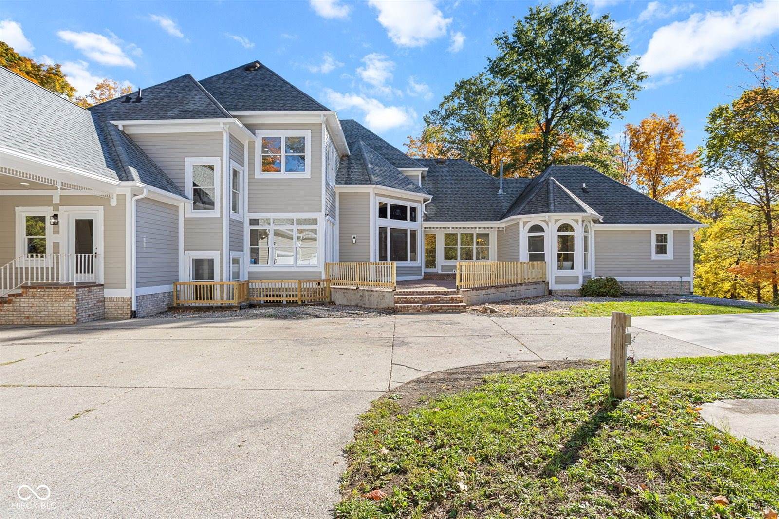 15 South Creedmoor Way, Anderson, IN 46011