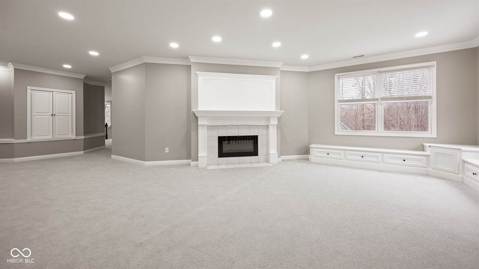 15 South Creedmoor Way, Anderson, IN 46011