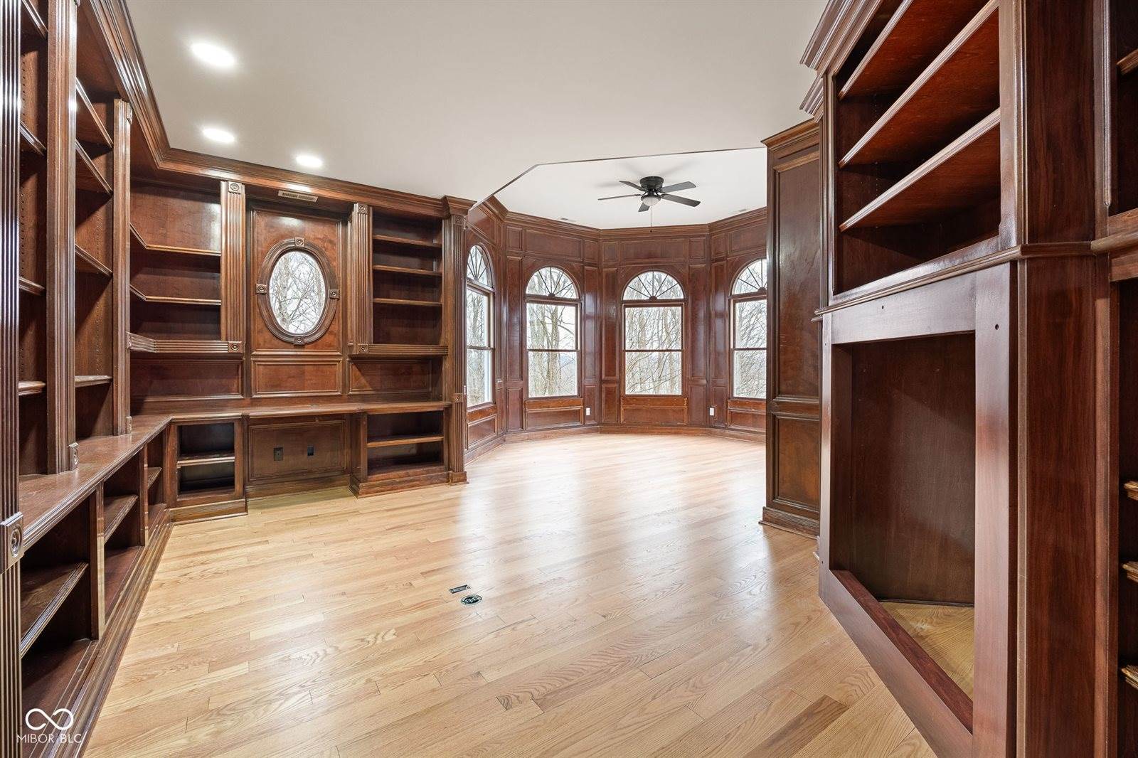 15 South Creedmoor Way, Anderson, IN 46011