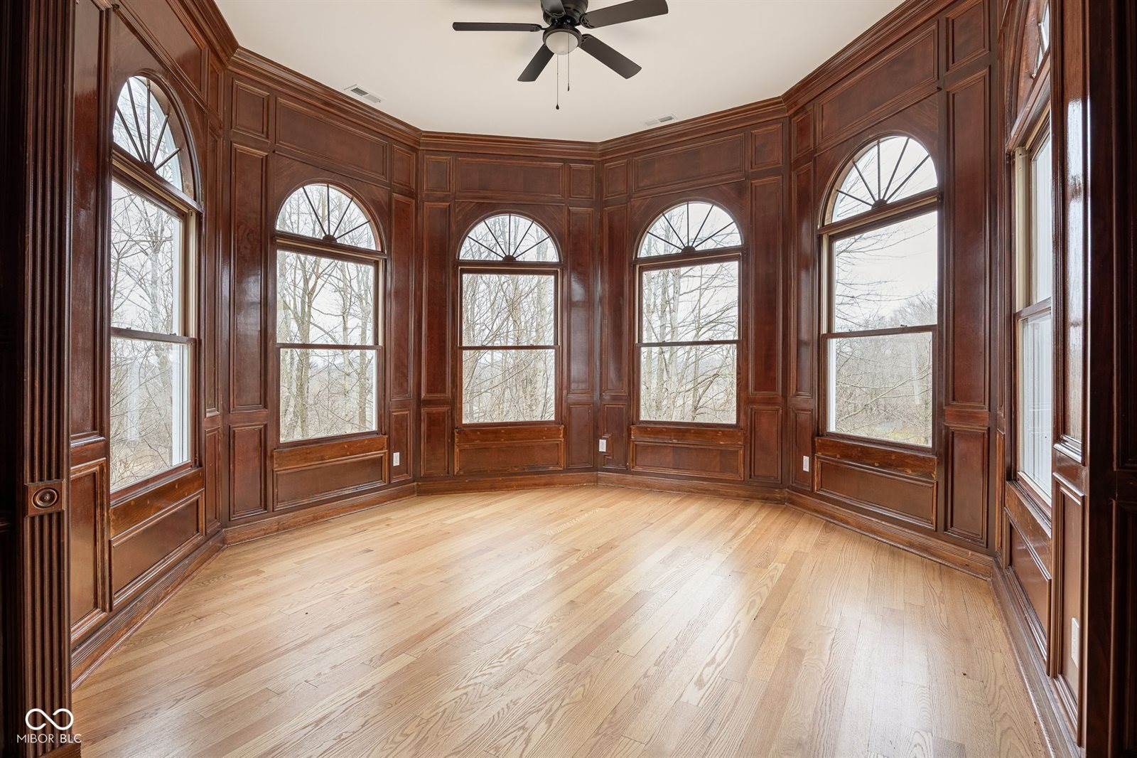 15 South Creedmoor Way, Anderson, IN 46011