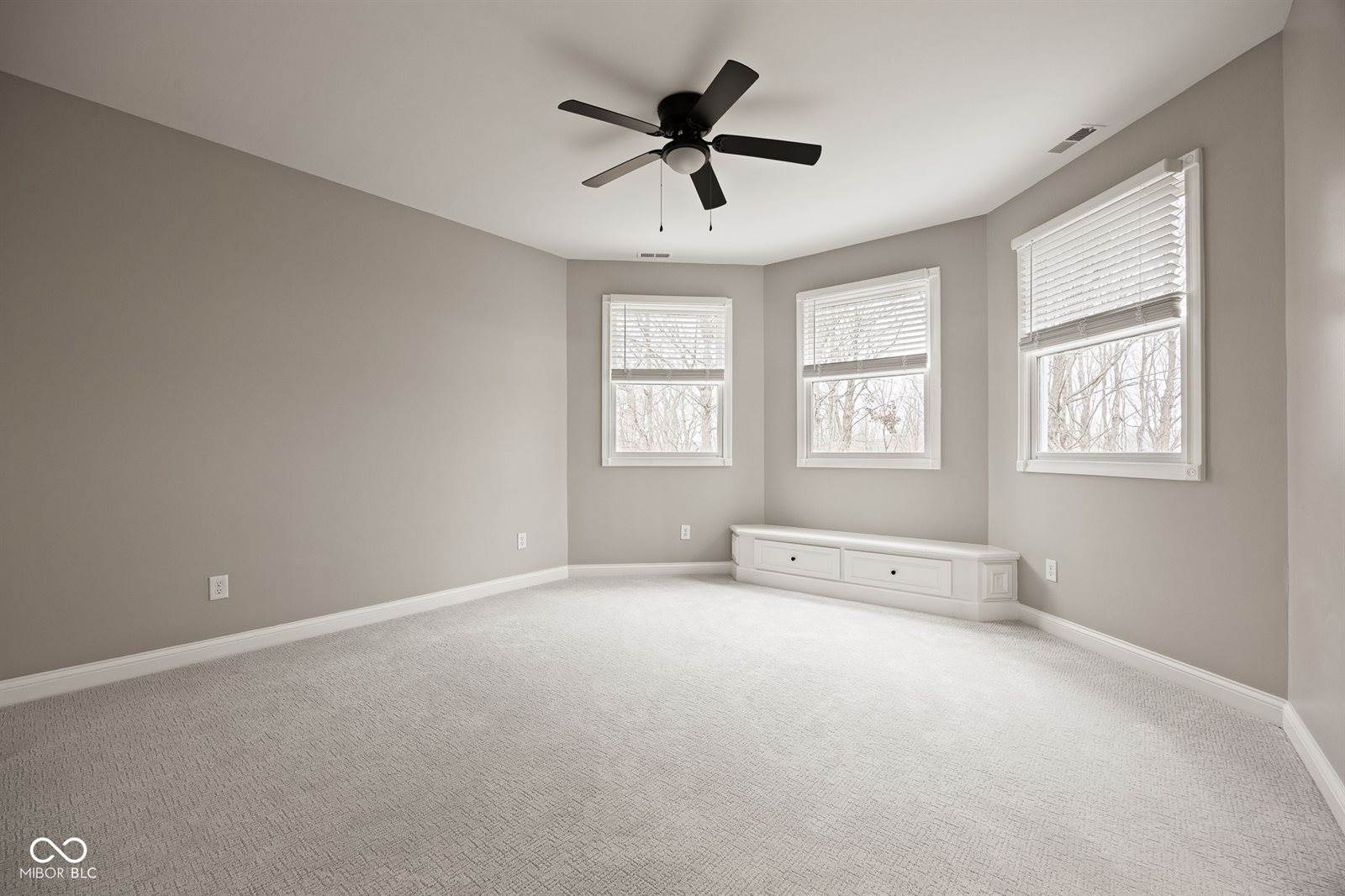 15 South Creedmoor Way, Anderson, IN 46011