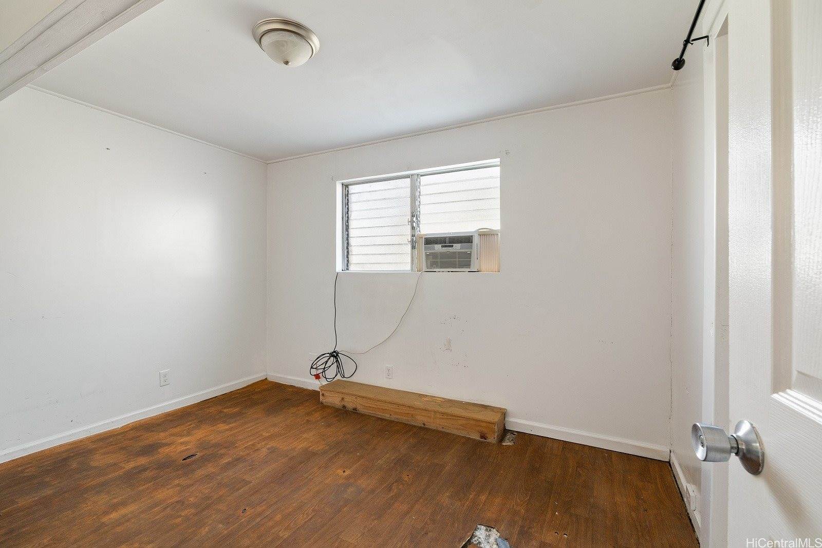 1118 Kaili Street, Honolulu, HI 96819