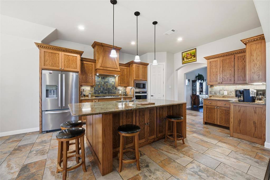 25275 Williams Drive, Justin, TX 76247