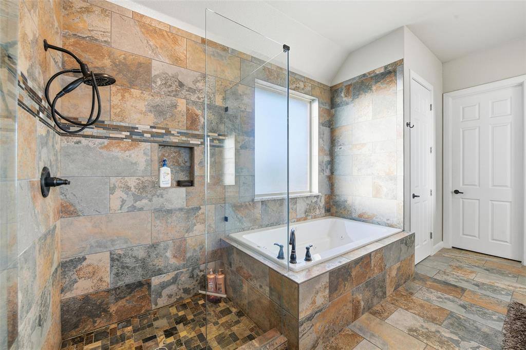 25275 Williams Drive, Justin, TX 76247